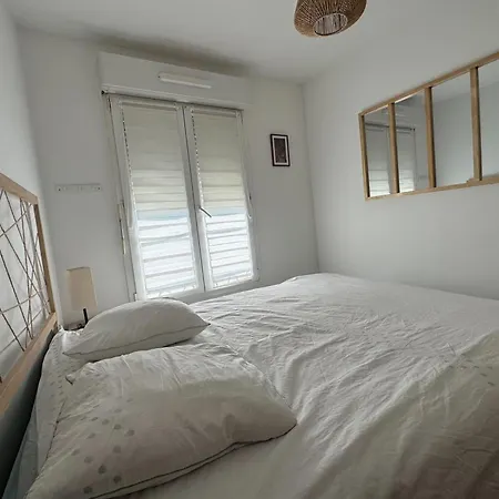 아파트 T2 Well Equipped With Balcony In 캉